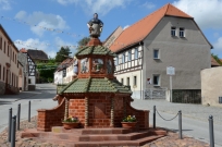 Töpfer Brunnen Kohren Sahlis