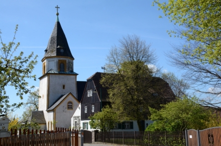 Steinarbeiterhaus und Kirche