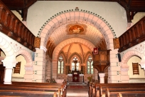 Blick in den Altarraum Kirche Schwarzbach