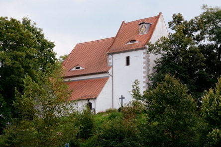Die Wehrkirche Höf gen
